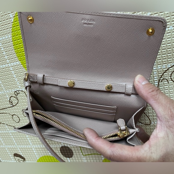 Prada Saffiano crossbody bag code 224 - Picture 12 of 15